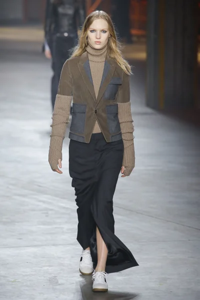 Look 9